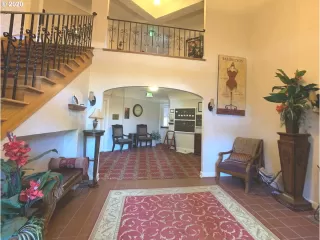 Photo #6: 21295267 Listing