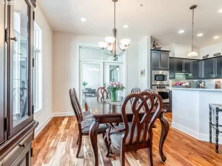 Photo #4: 21295647 Listing 