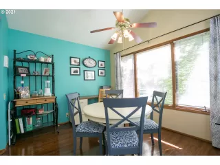 Photo #5: 21295701 Listing 