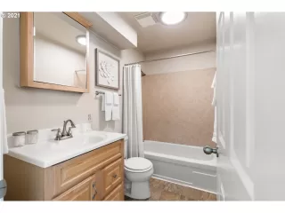 Photo #2: 21295925 Listing