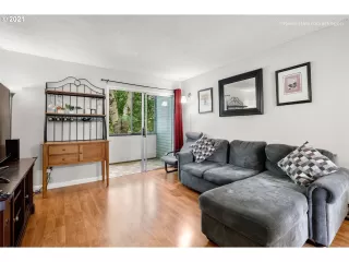 Photo #2: 21296185 Listing 