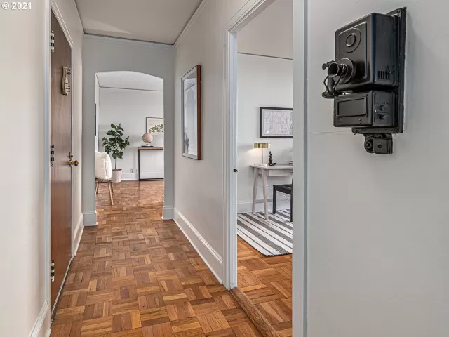 MLS: 21296708 Condo For Sale