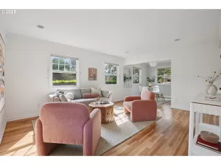 More Details about MLS # 212968216 : 2555 NW SAVIER ST 2