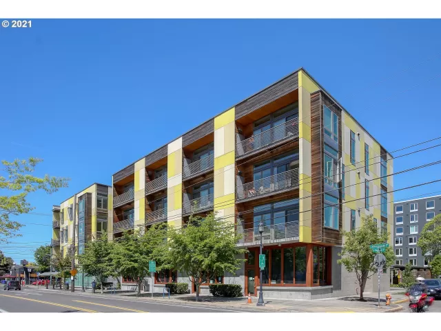 MLS: 21296834 Condo For Sale