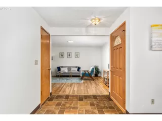 Photo #2: 21297103 Listing 