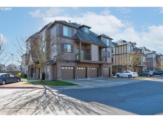 MLS: 21297361 Condo For Sale