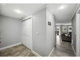 Photo #3: 21297682 Listing