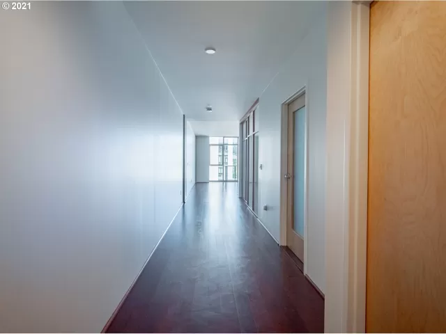 MLS: 21297983 Condo For Sale