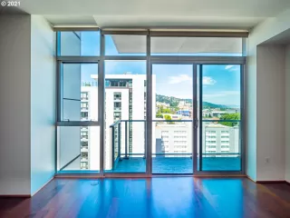 Photo #5: 21297983 Listing 