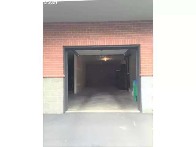 MLS: 21299066 Condo For Sale