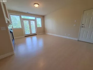 Photo #3: 21299066 Listing