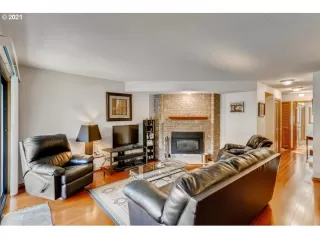 Photo #4: 21299238 Listing 