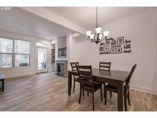 Photo #2: 21299253 Listing 