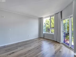 Photo #2: 21299260 Listing