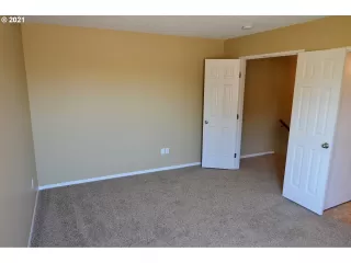 Photo #6: 21299424 Listing