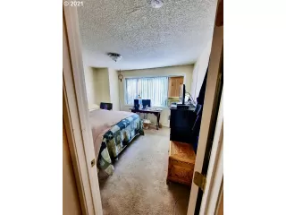 Photo #3: 21299756 Listing