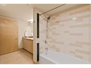 Photo #1: 21300025 Listing