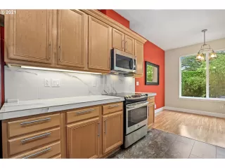 Photo #3: 21300707 Listing