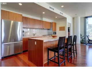 Photo #1: 21300762 Listing