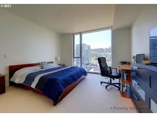 Photo #6: 21300762 Listing