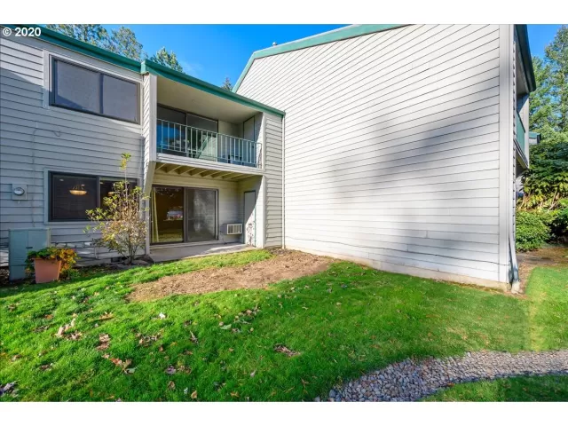 MLS: 21301693 Condo For Sale