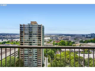 Photo #6: 21302040 Listing 