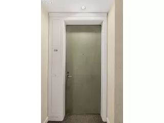 Photo #1: 21302518 Listing