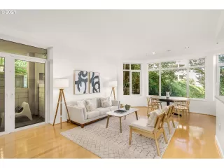 Photo #2: 21302518 Listing