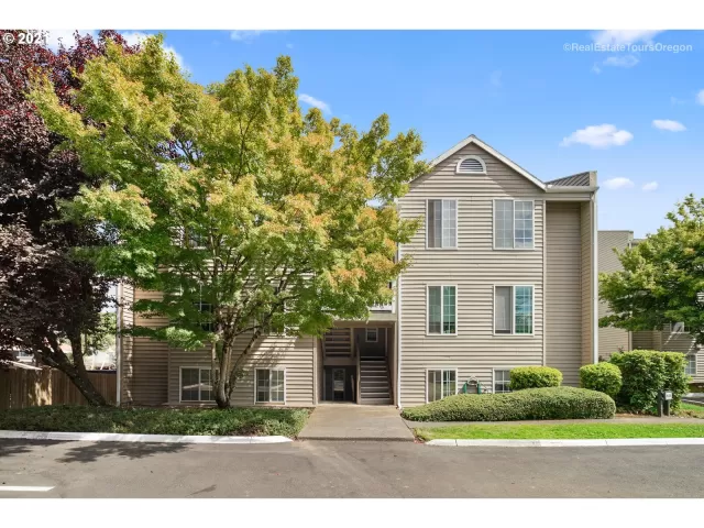 MLS: 21302930 Condo For Sale