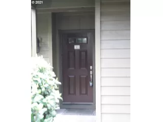 Photo #6: 21305065 Listing