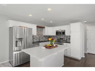 Photo #2: 21305170 Listing