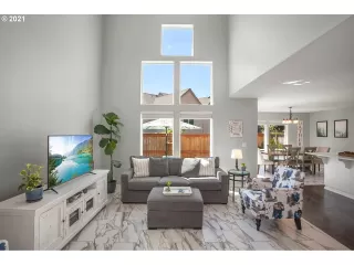 Photo #5: 21305170 Listing