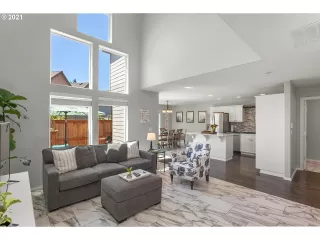 Photo #6: 21305170 Listing