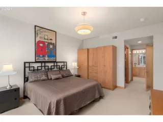 Photo #6: 21306298 Listing 