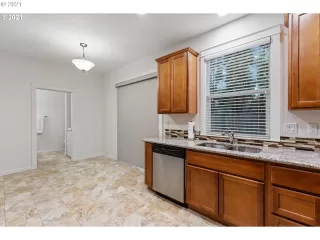 Photo #2: 21306938 Listing