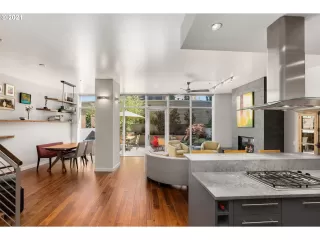 Photo #2: 21307003 Listing 