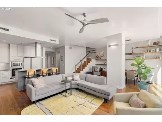 Photo #6: 21307003 Listing 