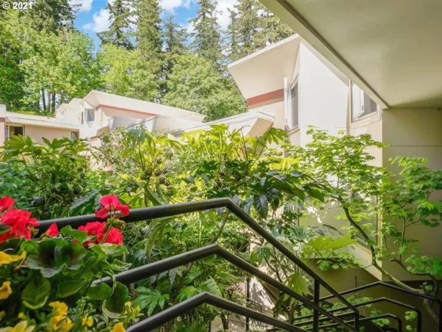 MLS: 21307167 Condo For Sale