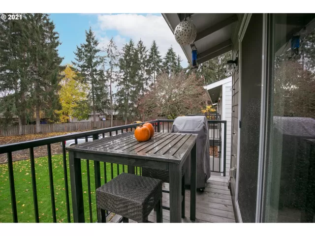 MLS: 21308151 Condo For Sale