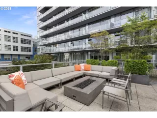 Photo #4: 21308605 Listing