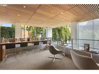 Photo #5: 21308605 Listing