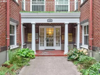 Photo #1: 21309399 Listing