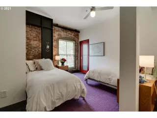 Photo #2: 21309615 Listing