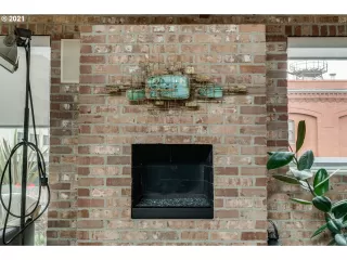 Photo #3: 21309615 Listing