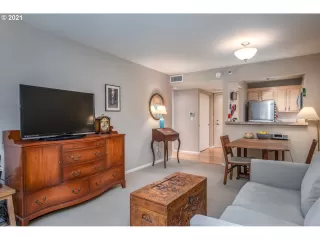 Photo #1: 21310466 Listing 