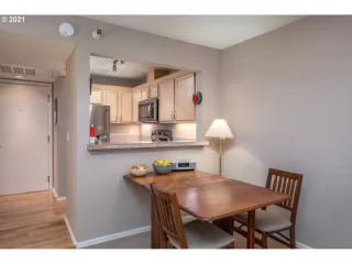 Photo #2: 21310466 Listing 