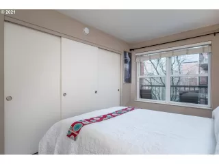 Photo #5: 21310466 Listing 