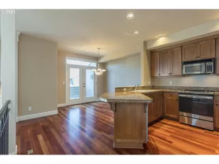 Photo #1: 21310778 Listing