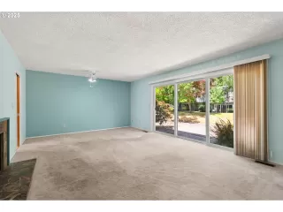 Photo #6: 213109369 Listing 