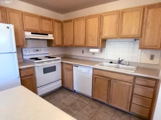 Photo #1: 21311312 Listing